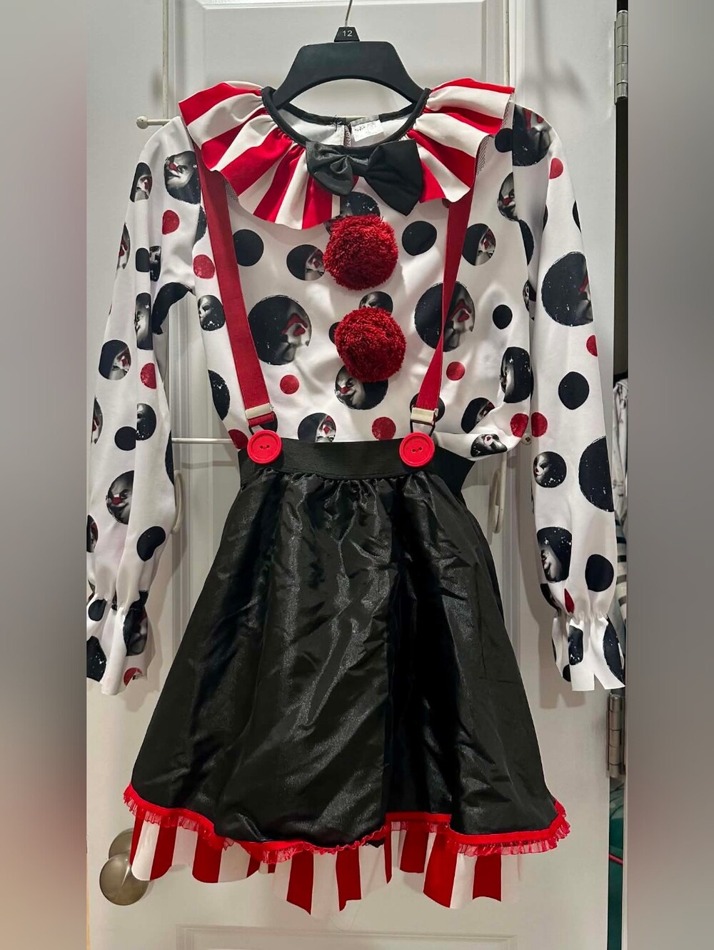 Spirit Halloween girls' Sinister Clown costume